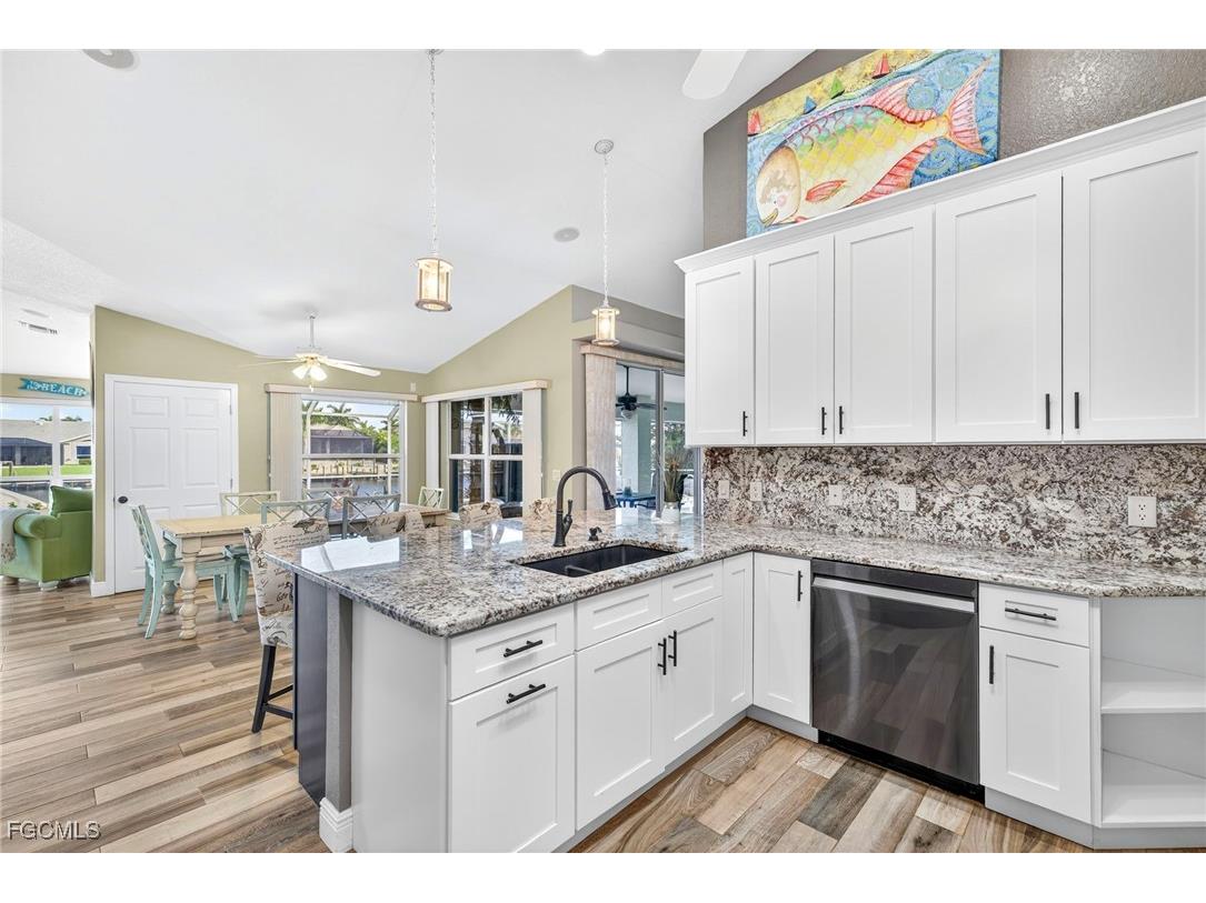 2505 SW 53rd Terrace Cape Coral FL 33914 2025013782 image15