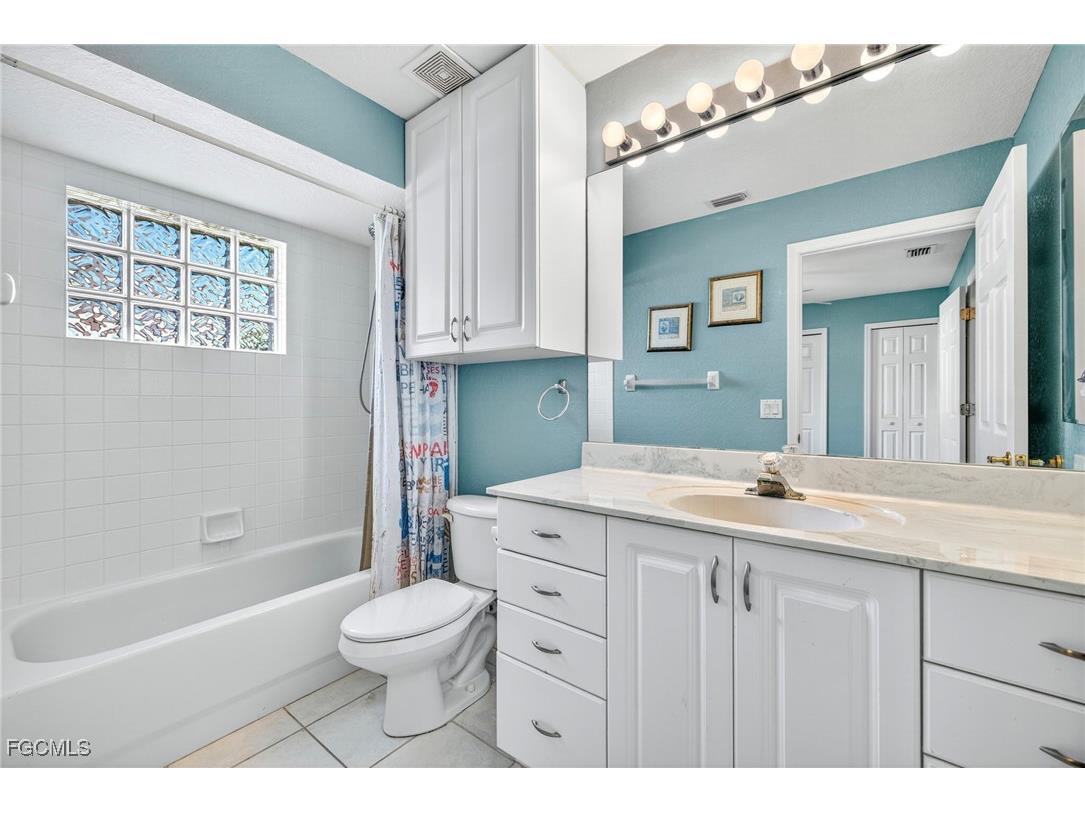 2505 SW 53rd Terrace Cape Coral FL 33914 2025013782 image30