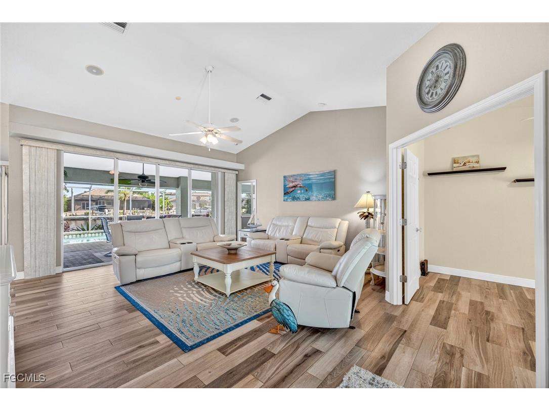 2505 SW 53rd Terrace Cape Coral FL 33914 2025013782 image6