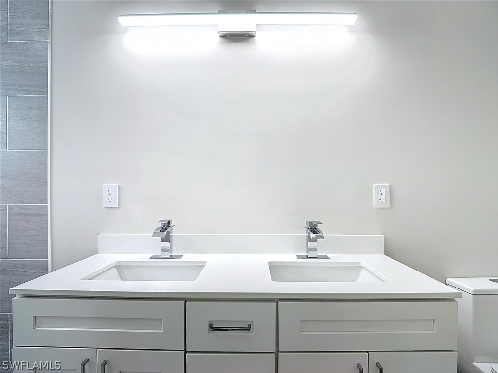 2505 Storter Avenue Naples FL 34112 226008269 image26