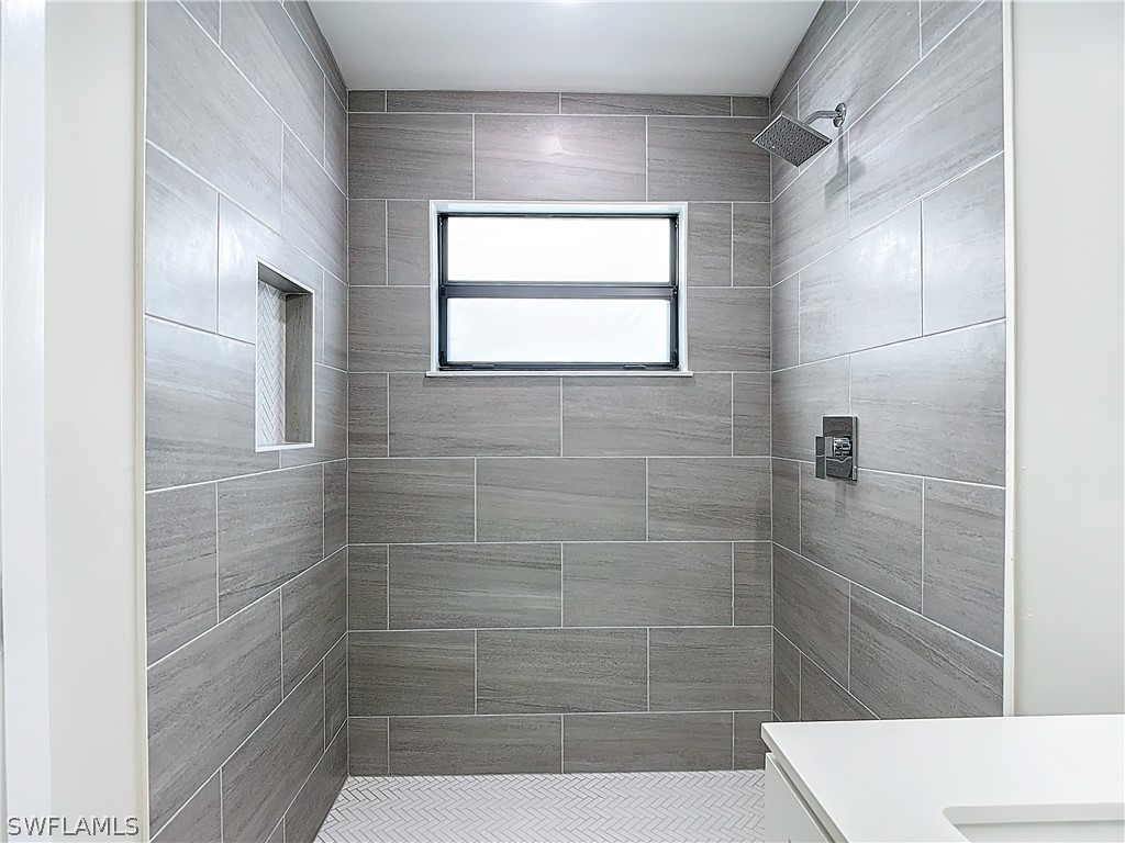 2505 Storter Avenue Naples FL 34112 226008269 image36