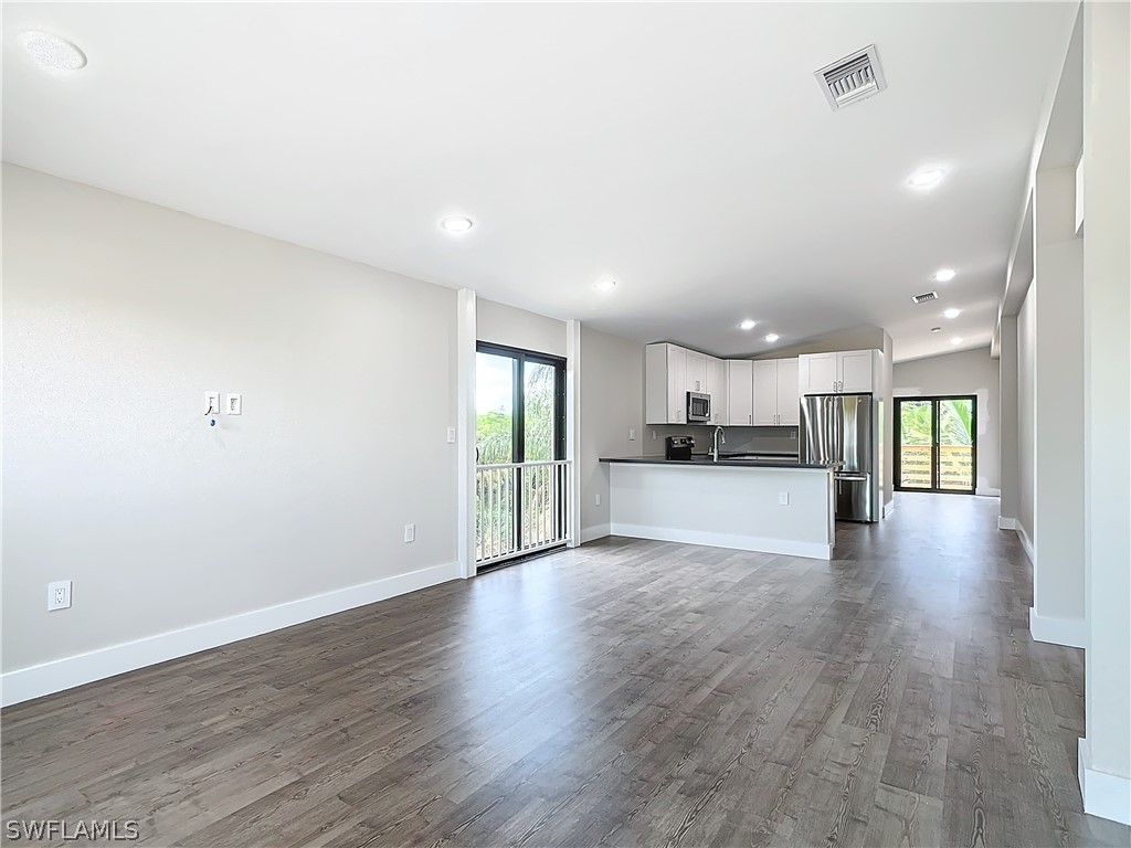2505 Storter Avenue Naples FL 34112 226008269 image4