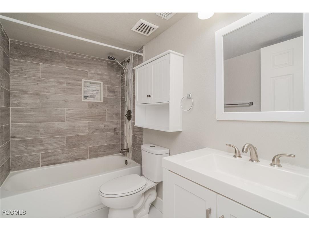 25050 Sandhill Boulevard #A4 Punta Gorda FL 33983 2025011492 image15