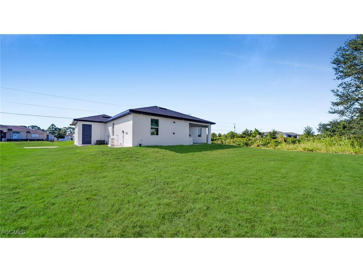 2506 30th Street SW Lehigh Acres FL 33976 2025018799 image27