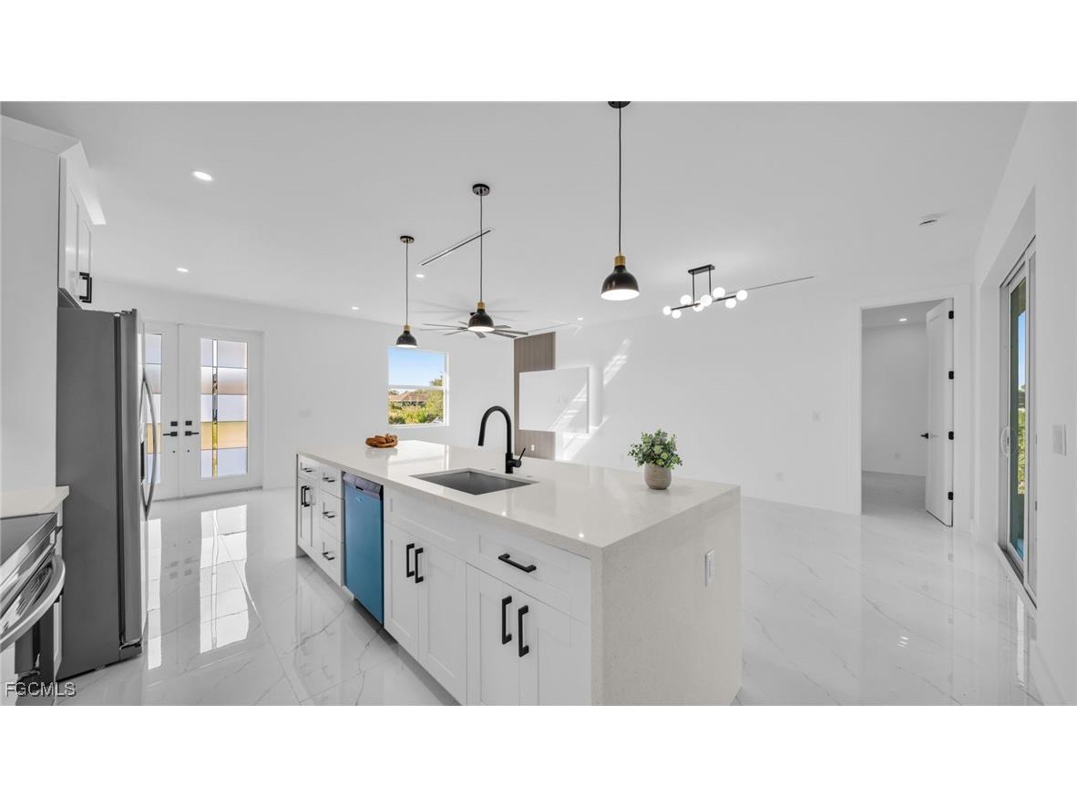 2506 30th Street SW Lehigh Acres FL 33976 2025018799 image6