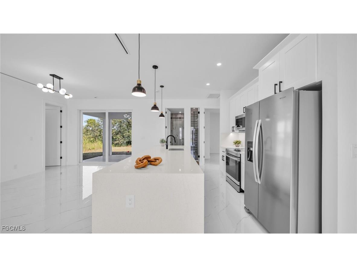 2506 30th Street SW Lehigh Acres FL 33976 2025018799 image9