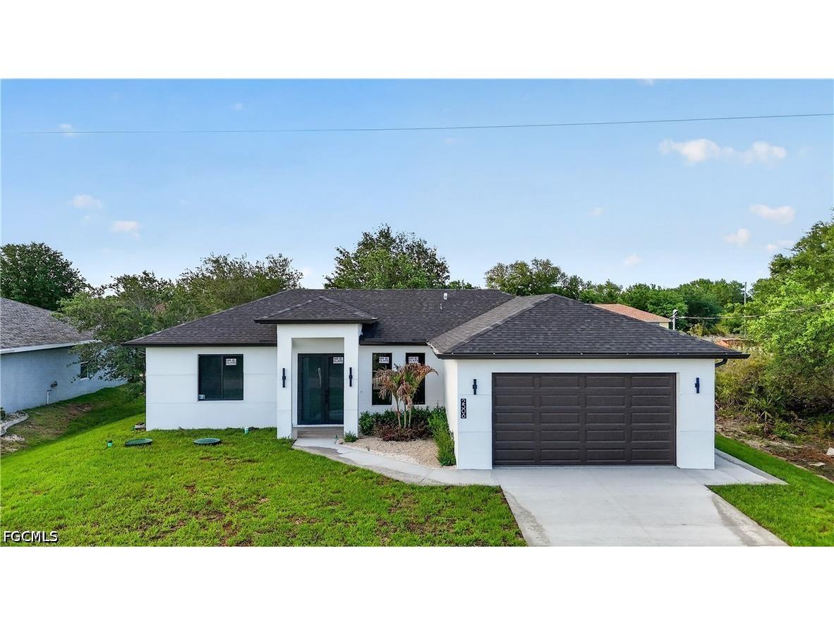 2506 69th Street W Lehigh Acres FL 33971 2026006952 image1