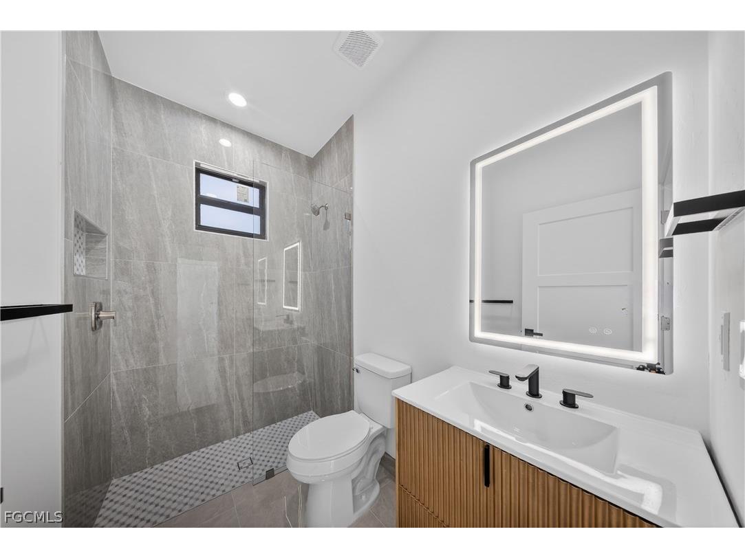 2506 69th Street W Lehigh Acres FL 33971 2026006952 image27