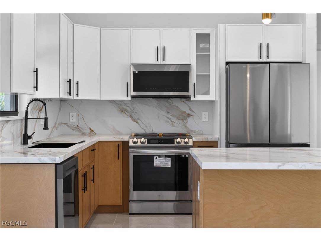 2506 69th Street W Lehigh Acres FL 33971 2026006952 image9