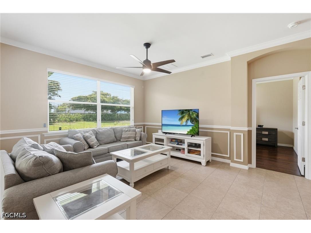 2506 Blackburn Circle Cape Coral FL 33991 2026021971 image11