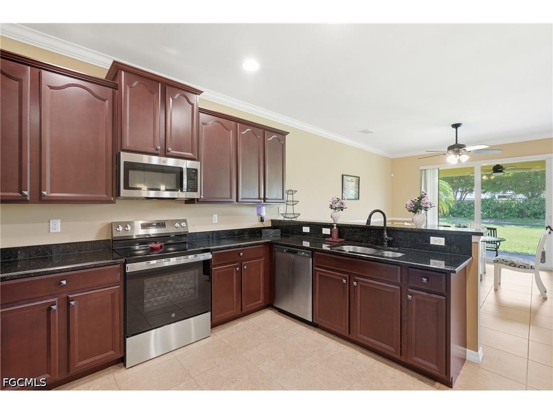 2506 Blackburn Circle Cape Coral FL 33991 2026021971 image17