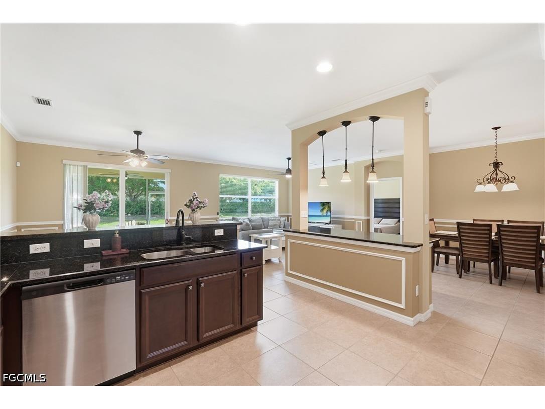 2506 Blackburn Circle Cape Coral FL 33991 2026021971 image18