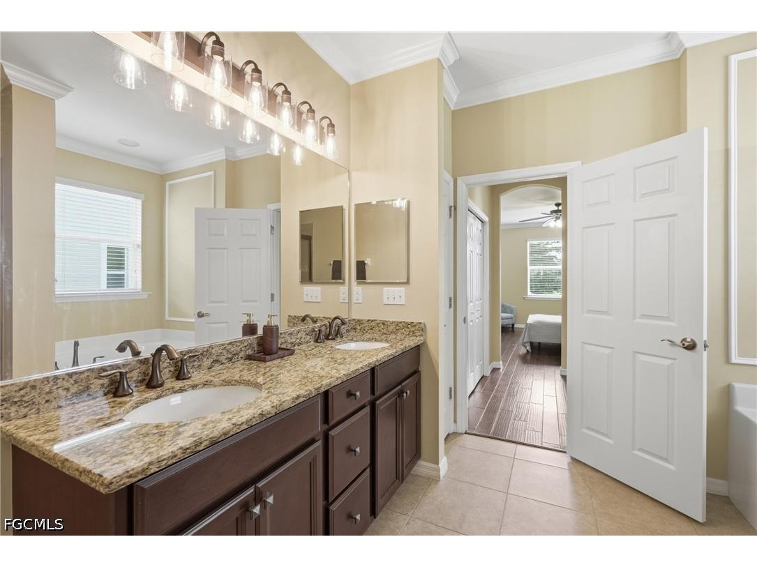 2506 Blackburn Circle Cape Coral FL 33991 2026021971 image25
