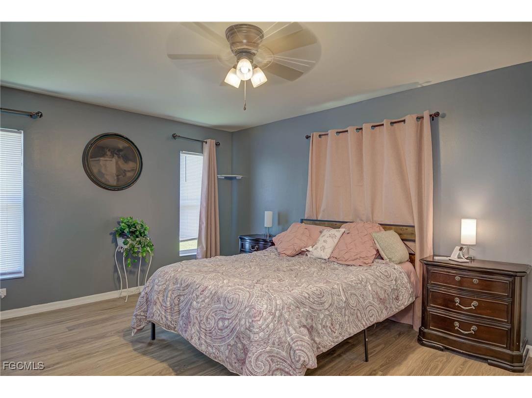 2506 E 23rd Street Alva FL 33920 2026004074 image10