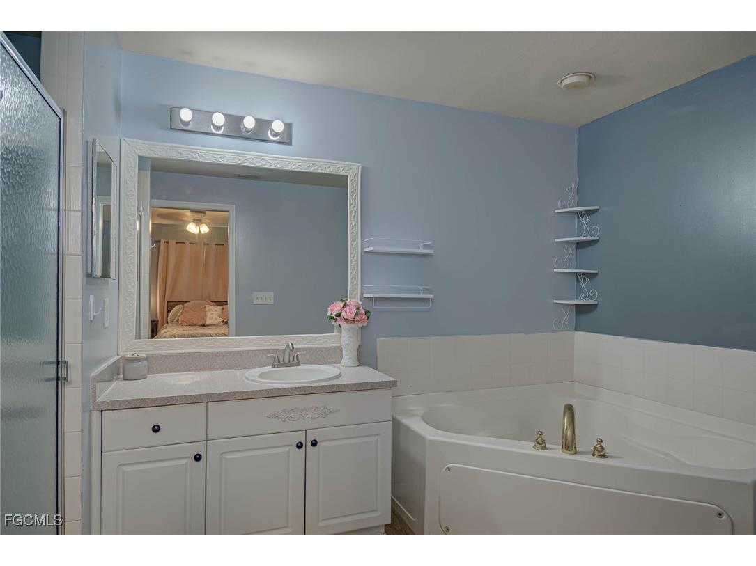 2506 E 23rd Street Alva FL 33920 2026004074 image12