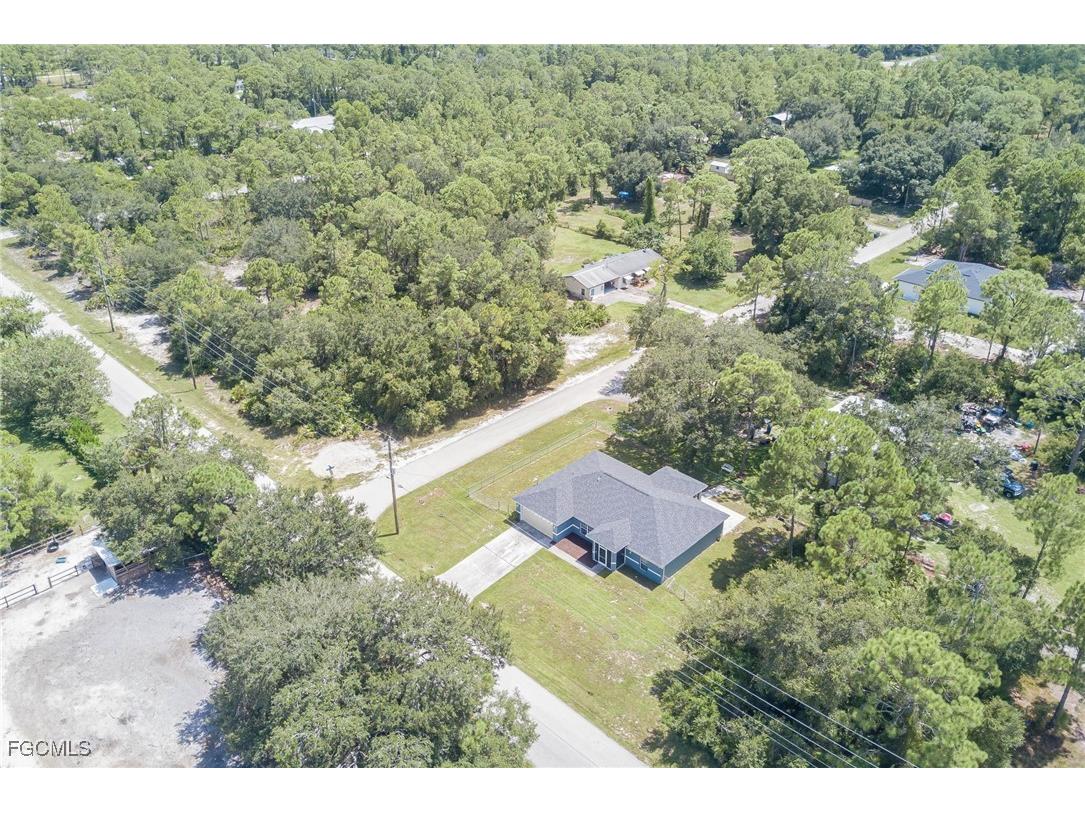 2506 E 23rd Street Alva FL 33920 2026004074 image26