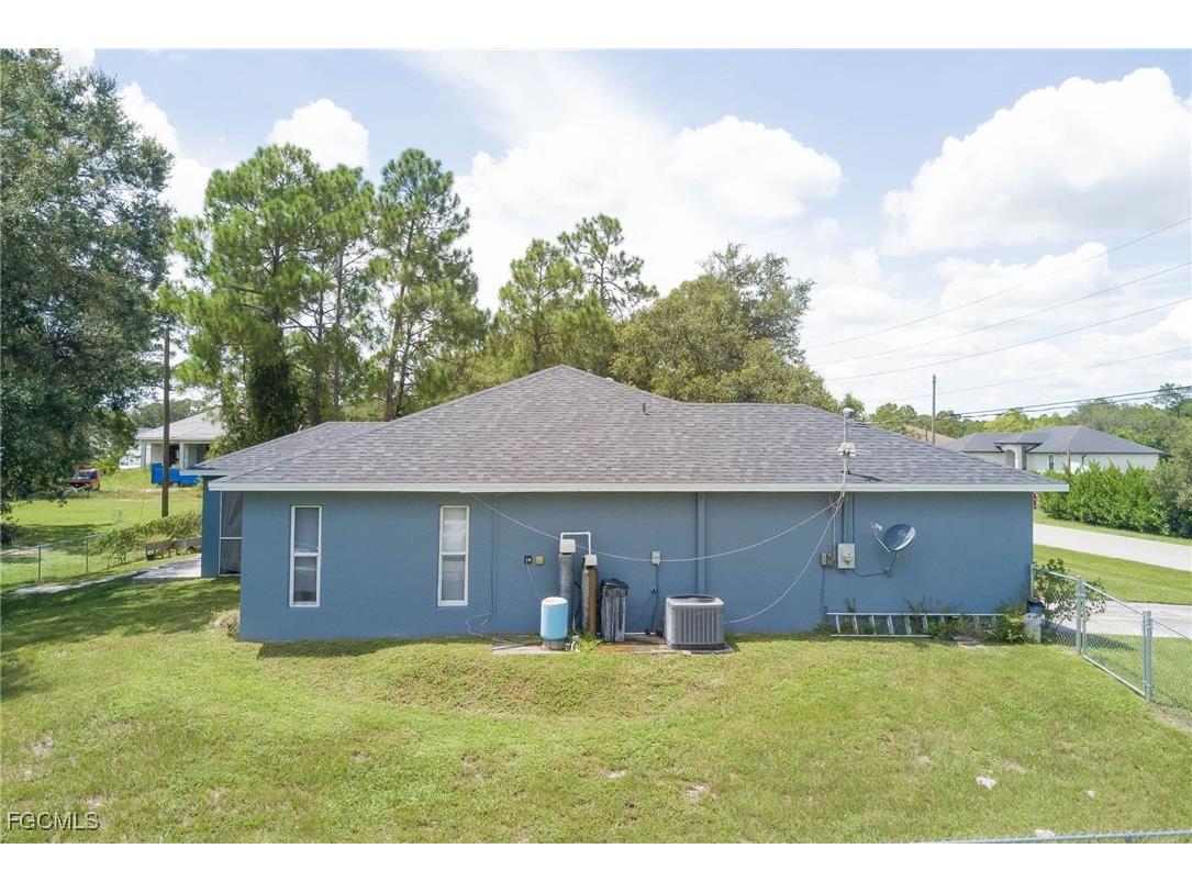 2506 E 23rd Street Alva FL 33920 2026004074 image27