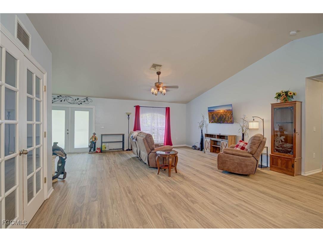 2506 E 23rd Street Alva FL 33920 2026004074 image6