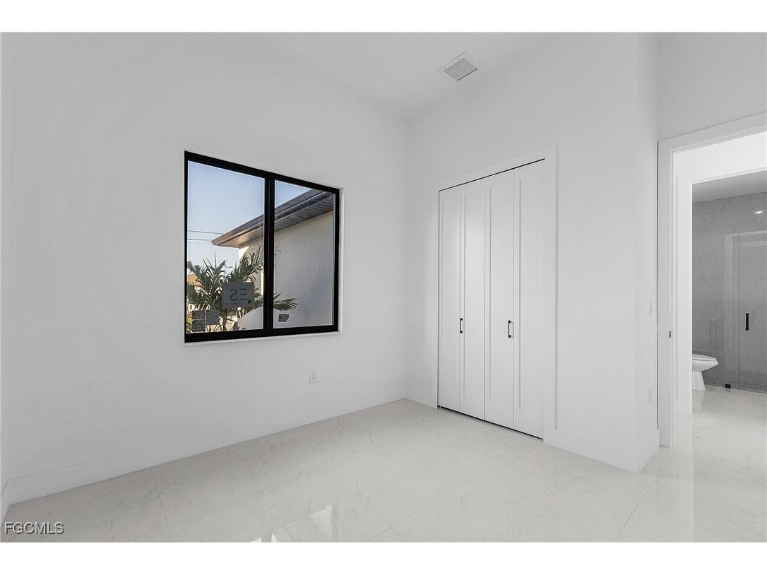 2506 SW Embers Terrace Cape Coral FL 33991 2025017211 image25