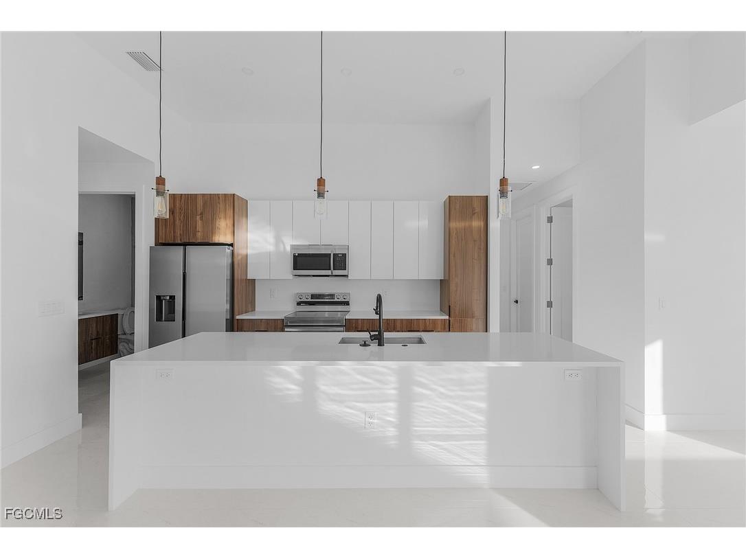 2506 SW Embers Terrace Cape Coral FL 33991 2025017211 image6