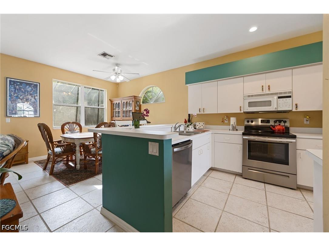 25060 Bay Cedar Drive Bonita Springs FL 34134 2026020482 image13