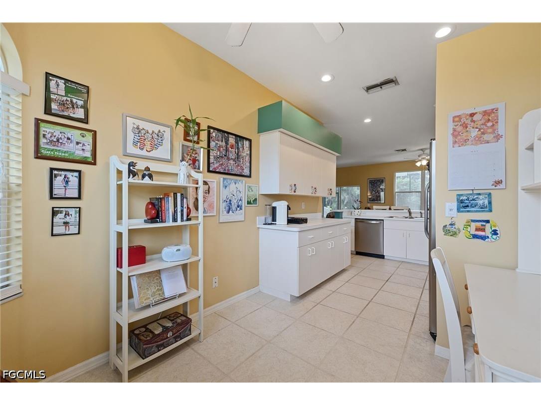 25060 Bay Cedar Drive Bonita Springs FL 34134 2026020482 image18