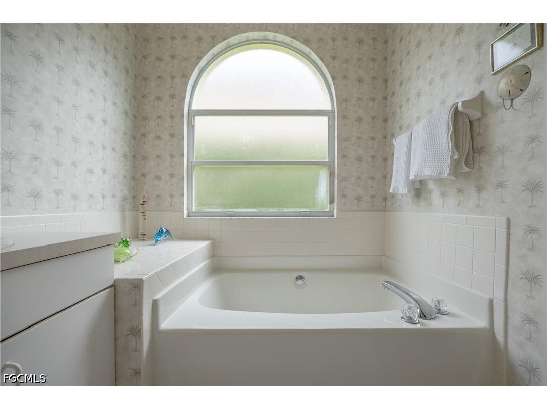 25060 Bay Cedar Drive Bonita Springs FL 34134 2026020482 image21