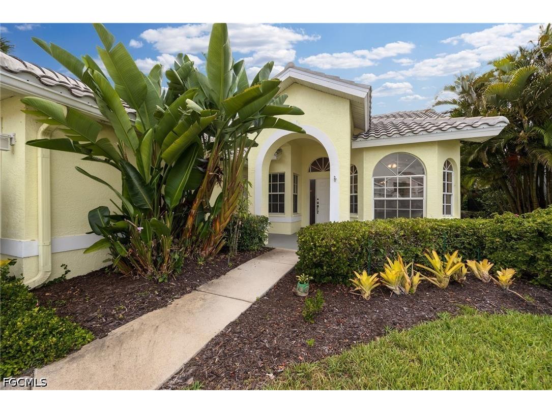 25060 Bay Cedar Drive Bonita Springs FL 34134 2026020482 image3