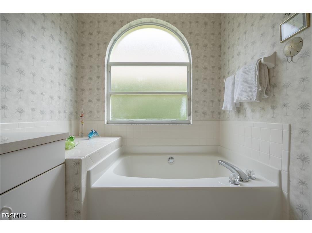 25060 Bay Cedar Drive Bonita Springs FL 34134 2026031487 image21