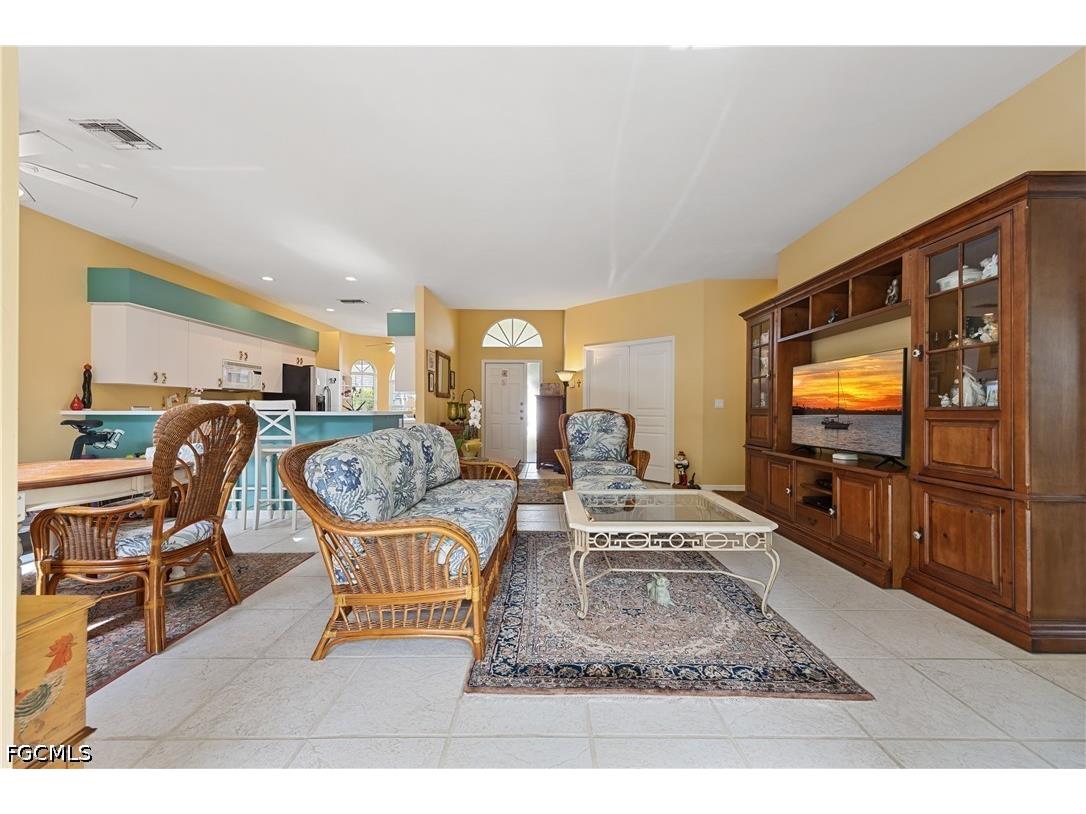 25060 Bay Cedar Drive Bonita Springs FL 34134 2026031487 image9