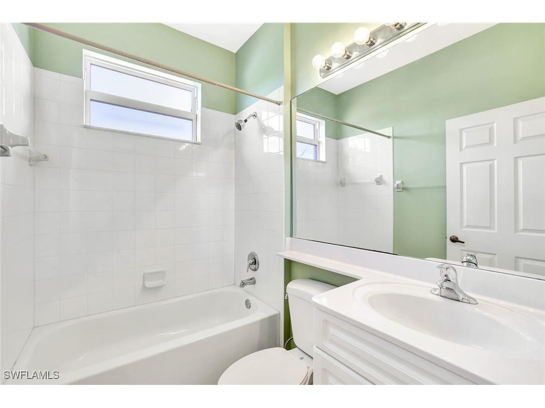 25061 Peacock Lane #201 Naples FL 34114 225023356 image14