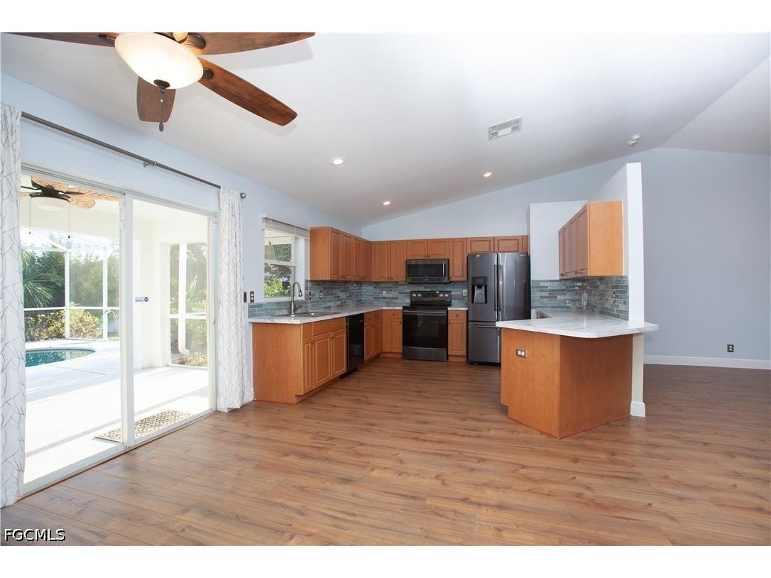 2507 Embers Parkway W Cape Coral FL 33993 2026016095 image2