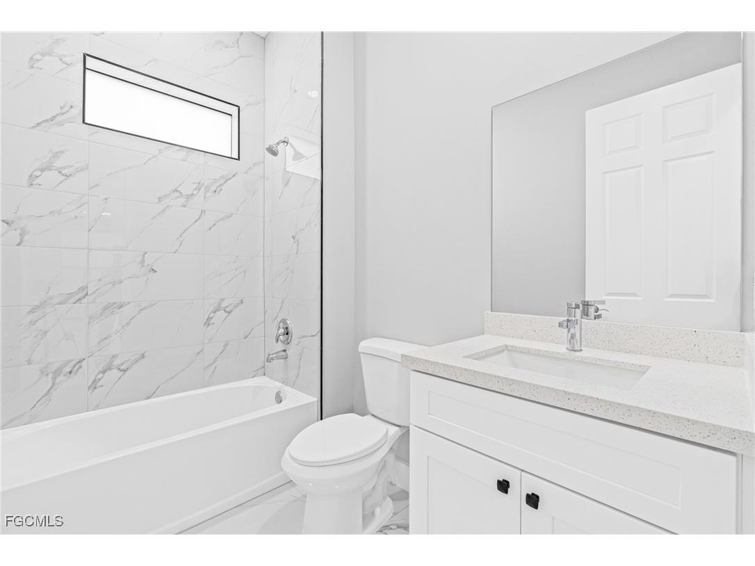 2507 NW 25th Street Cape Coral FL 33993 2025008621 image12