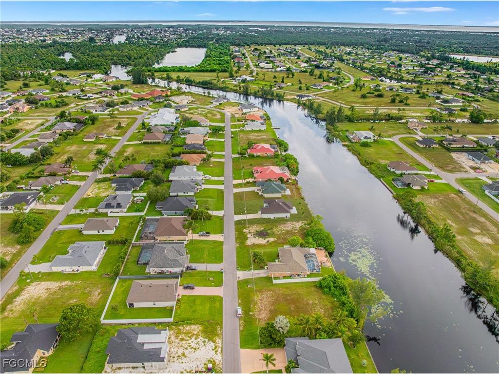 2507 NW 25th Street Cape Coral FL 33993 2025008621 image25