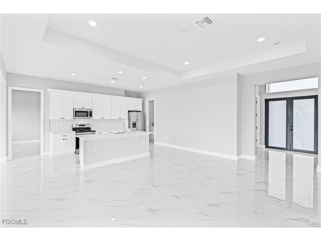 2507 NW 25th Street Cape Coral FL 33993 2025008621 image5