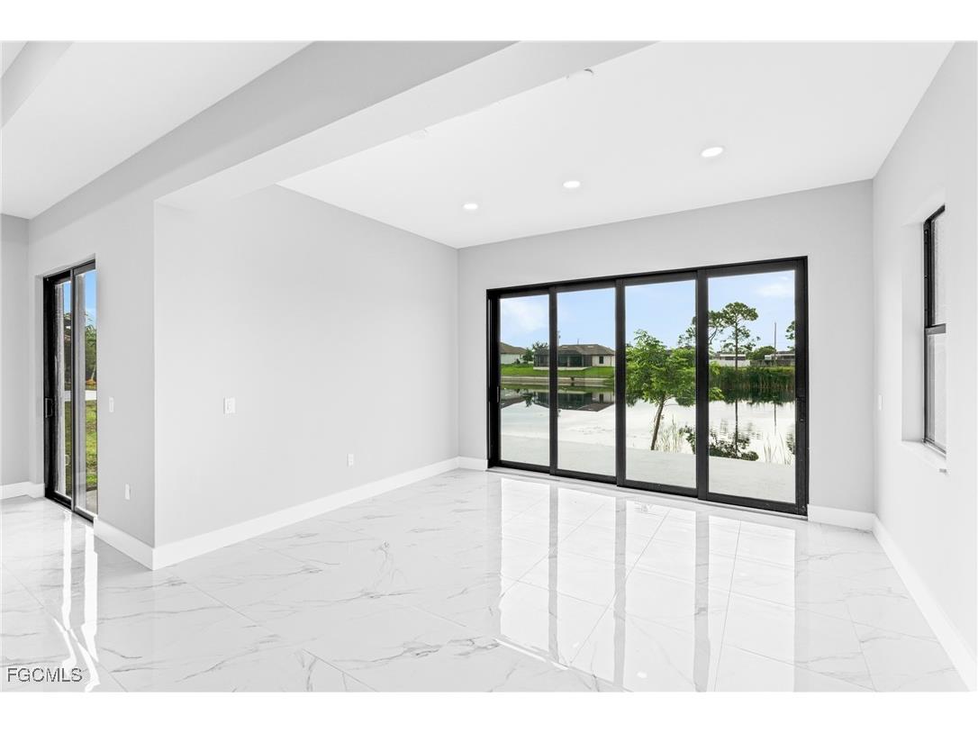 2507 NW 25th Street Cape Coral FL 33993 2025008621 image9