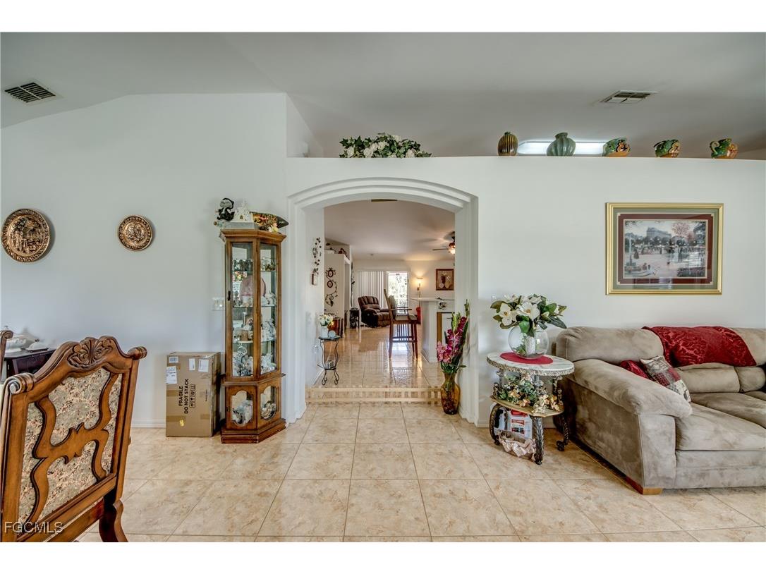 2508 74th Street W Lehigh Acres FL 33971 2025012035 image2