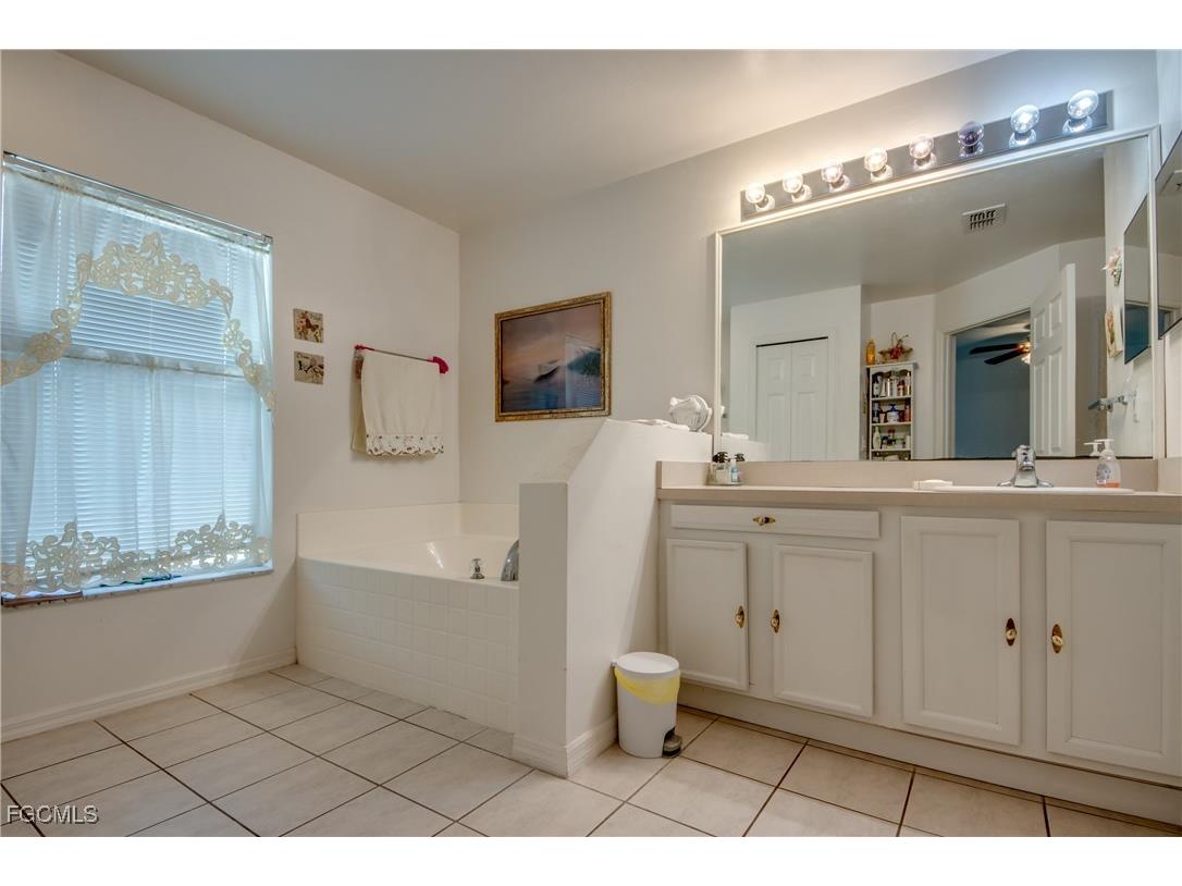 2508 74th Street W Lehigh Acres FL 33971 2025012035 image28