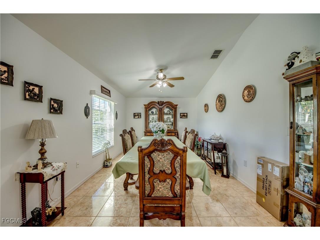 2508 74th Street W Lehigh Acres FL 33971 2025012035 image3