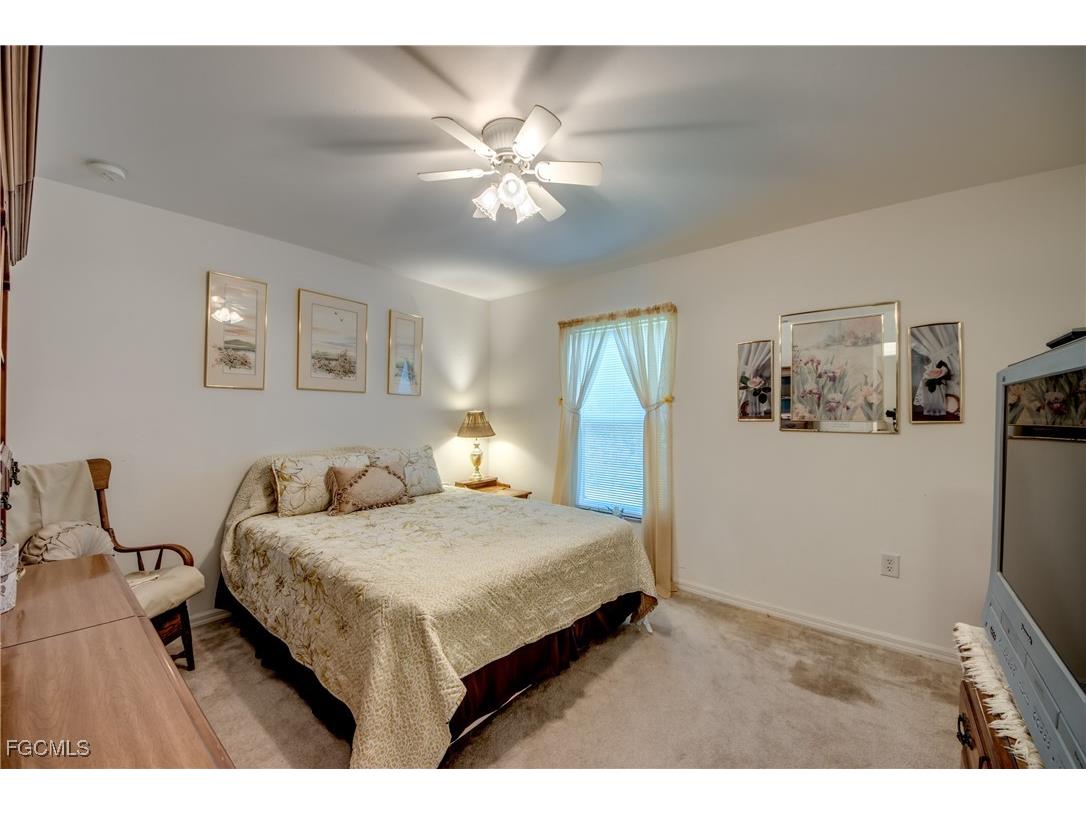 2508 74th Street W Lehigh Acres FL 33971 2025012035 image32