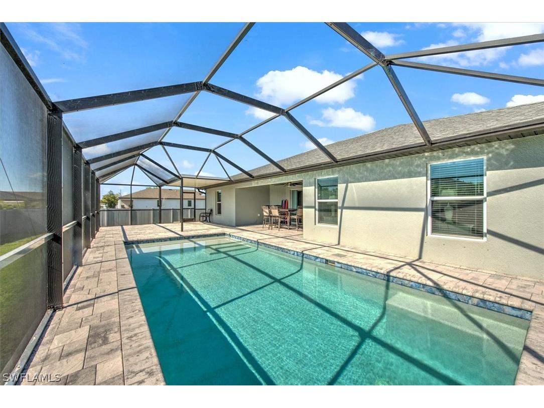 2508 NE 1st Avenue Cape Coral FL 33909 224037998 image1
