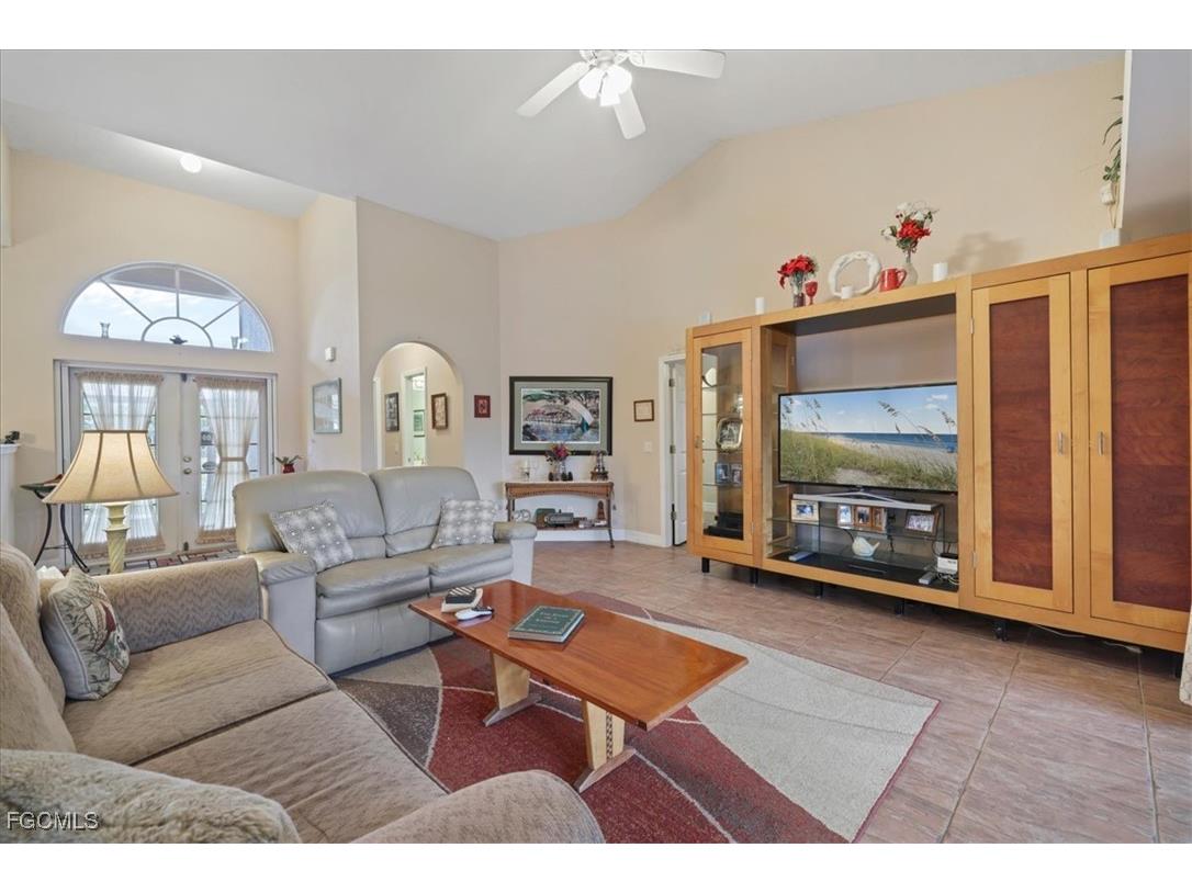 2508 SW 25th Street Cape Coral FL 33904 2026002588 image10