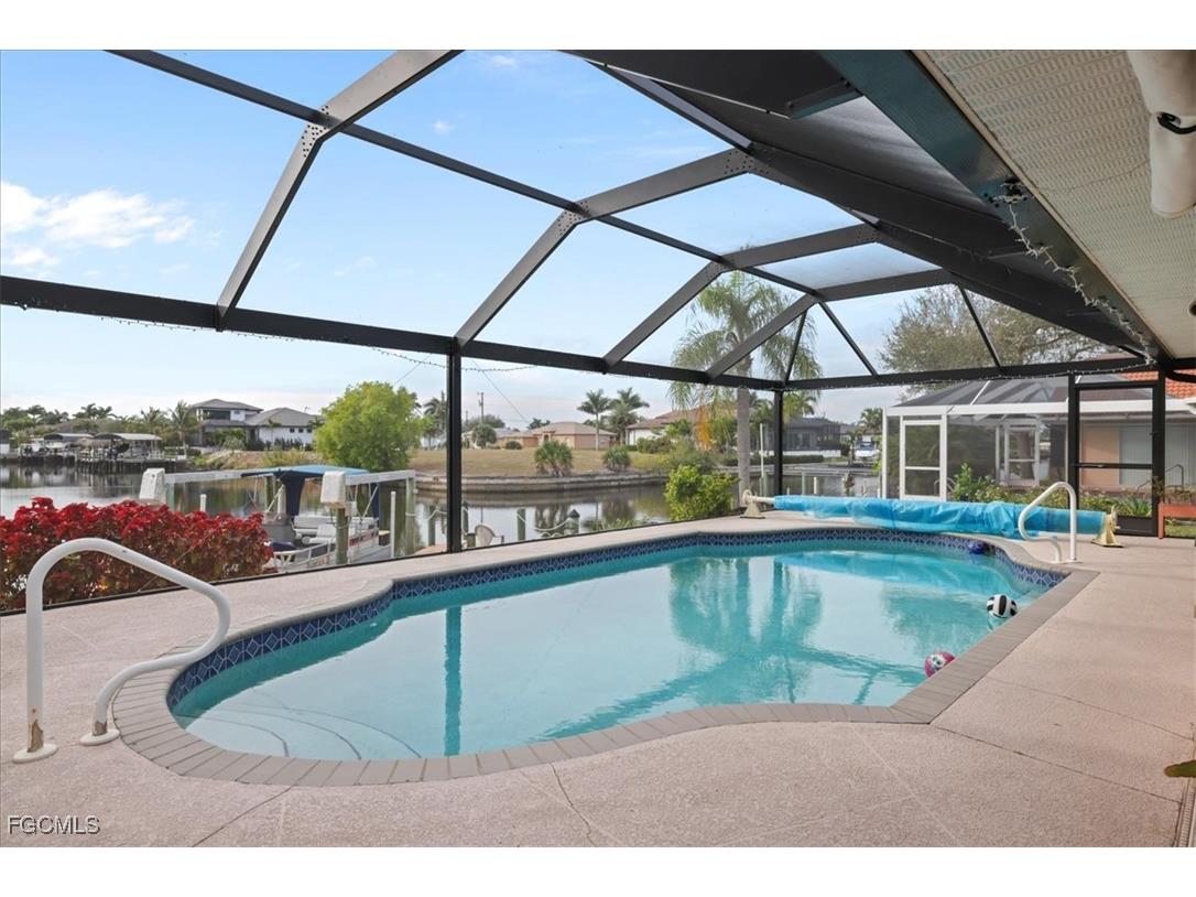 2508 SW 25th Street Cape Coral FL 33904 2026002588 image2