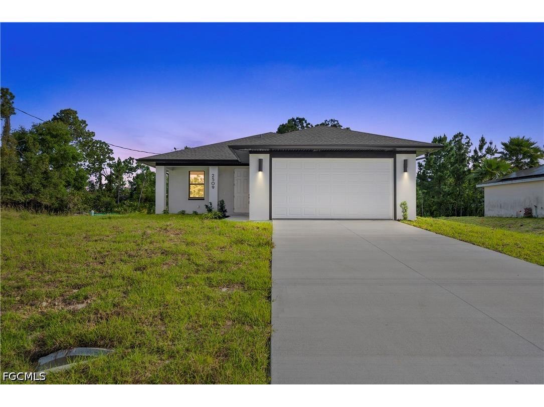 2509 52nd Street W Lehigh Acres FL 33971 2026018422 image1