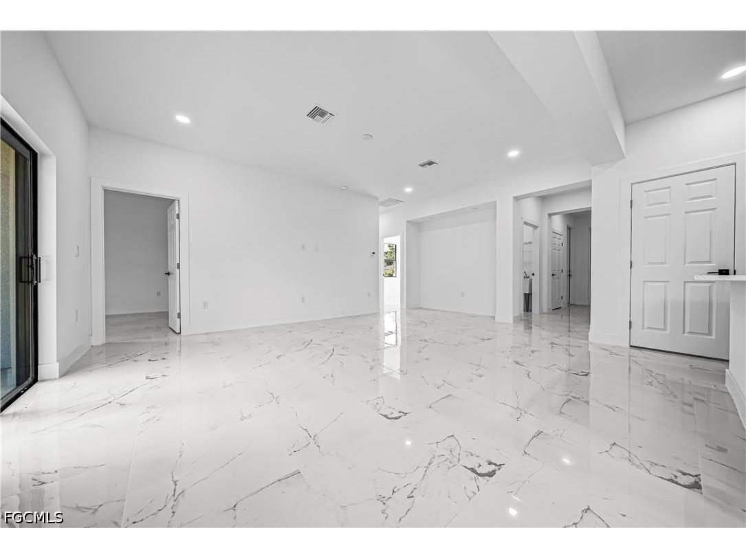 2509 52nd Street W Lehigh Acres FL 33971 2026018422 image4
