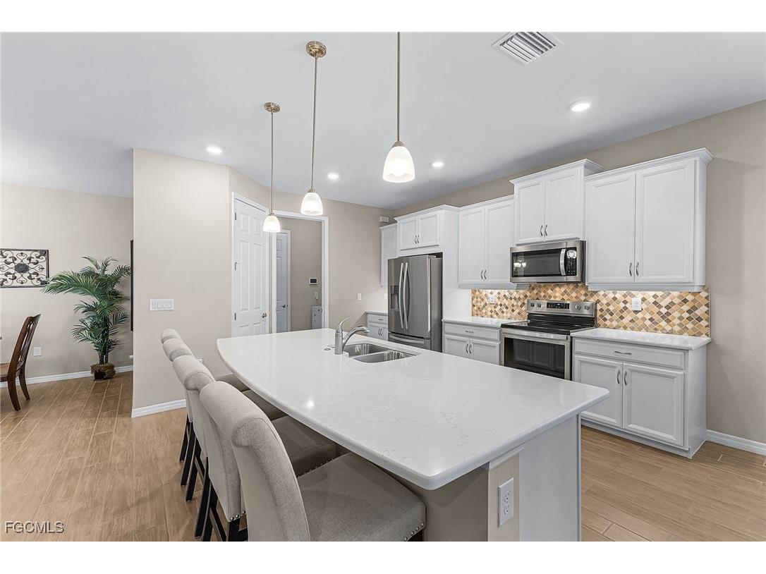 2509 SW 52nd Lane Cape Coral FL 33914 2025022147 image17