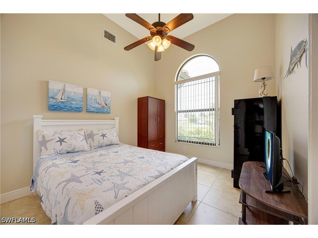 2509 Surfside Boulevard Cape Coral FL 33914 226021891 image10