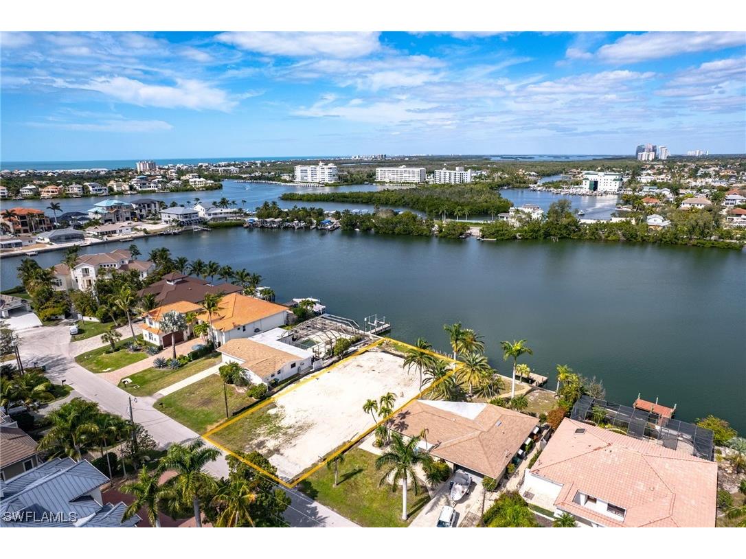 251 6th Street Bonita Springs FL 34134 224014607 image1