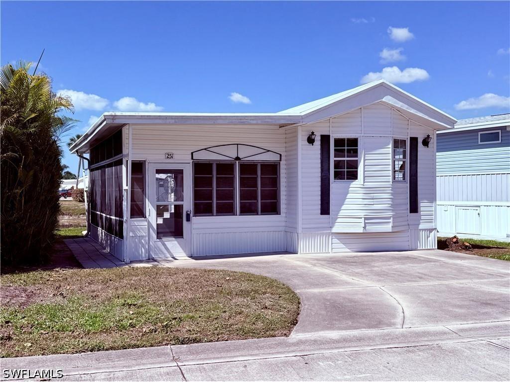 251 Bass Lane #251 Naples FL 34145 226013085 image1