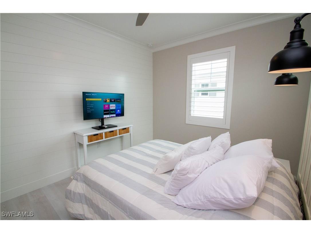 251 Indies Drive E #202 Naples FL 34114 225069239 image22